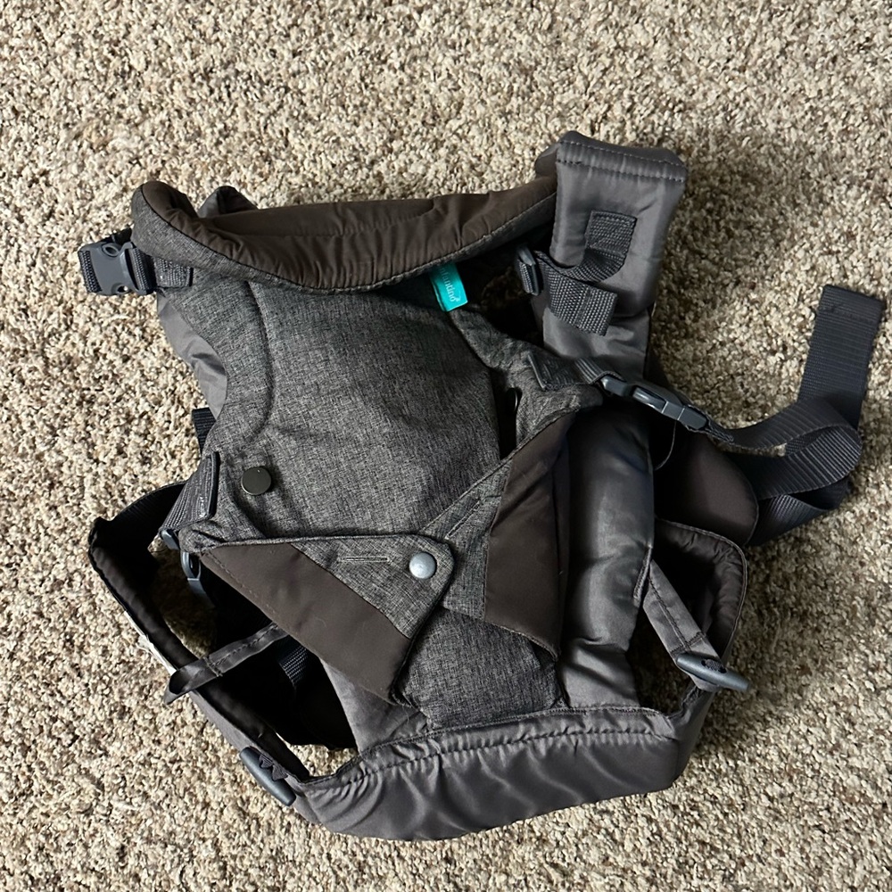 Infantino 4-1 Carrier